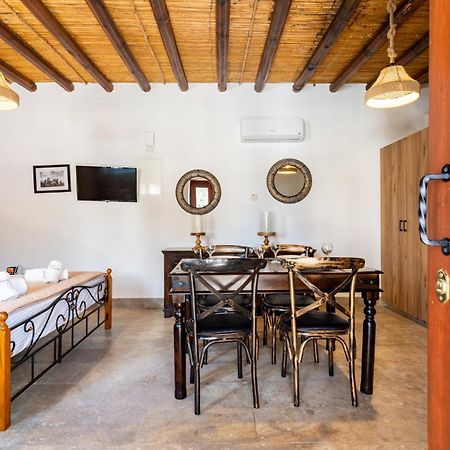 Stone Court Boutique Studios Miliou Ngoại thất bức ảnh