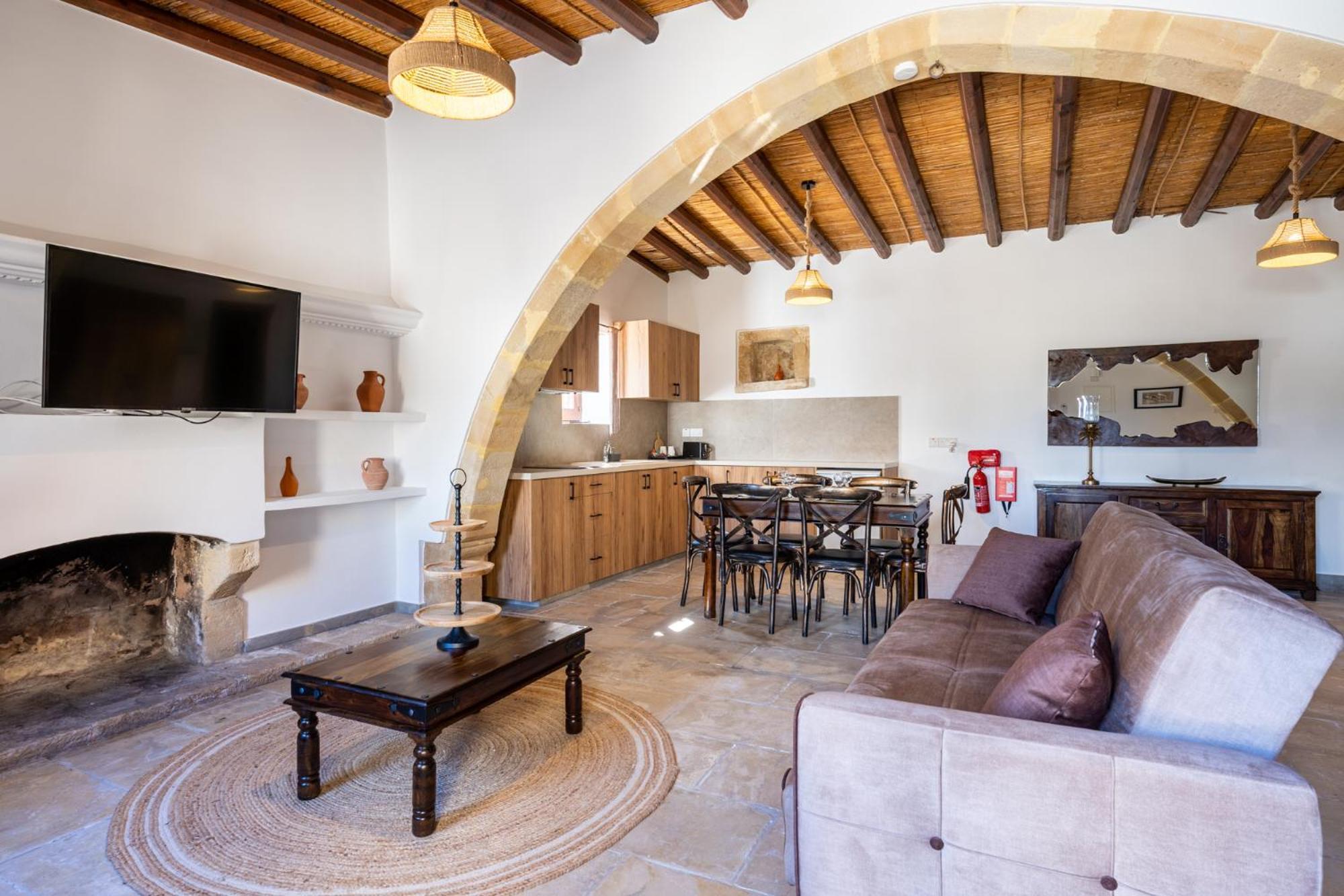 Stone Court Boutique Studios Miliou Ngoại thất bức ảnh